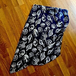 VENUS Navy and White Shell Print Asymmetrical Skirt